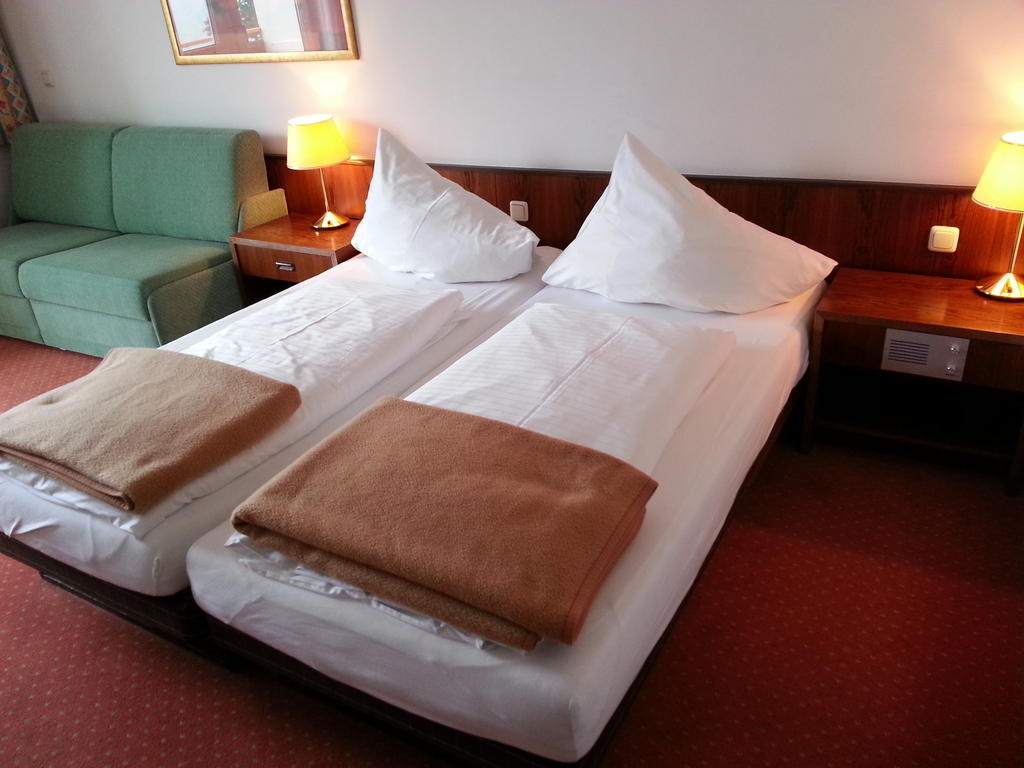 Hotel Attersee Зеевалхен Стая снимка